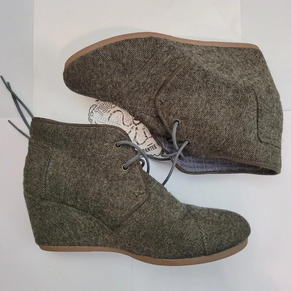 TOMS Desert Wedge Womens Olive Herringbone Lace Up Booties Shoes Size 6W